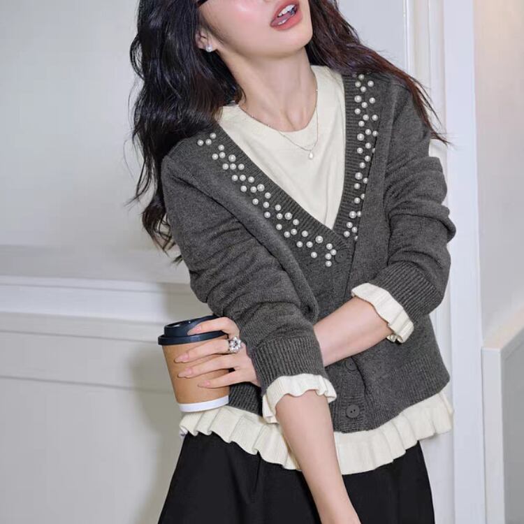 Fake two-piece pearl sweater 00237