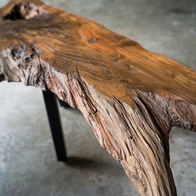 神代杉の一枚板ローテーブル