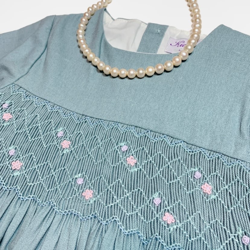 kidiwi ワンピース　スモッキング  フランス　5a 110 キディウィ kidiwiワンピース 5A - メルカリ