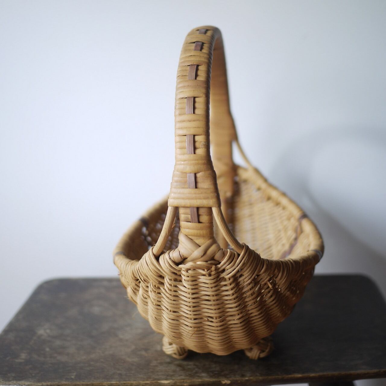 三日月形バスケット 籐かご 飾り篭 | こりすのパン屋Base店 （世界の