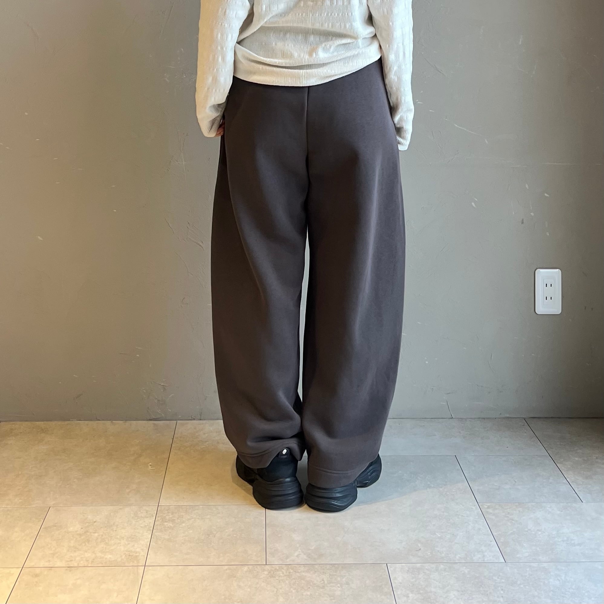 MIDVEIN 】カーブ裏起毛スウェットパンツ | valance 福井｜レディース