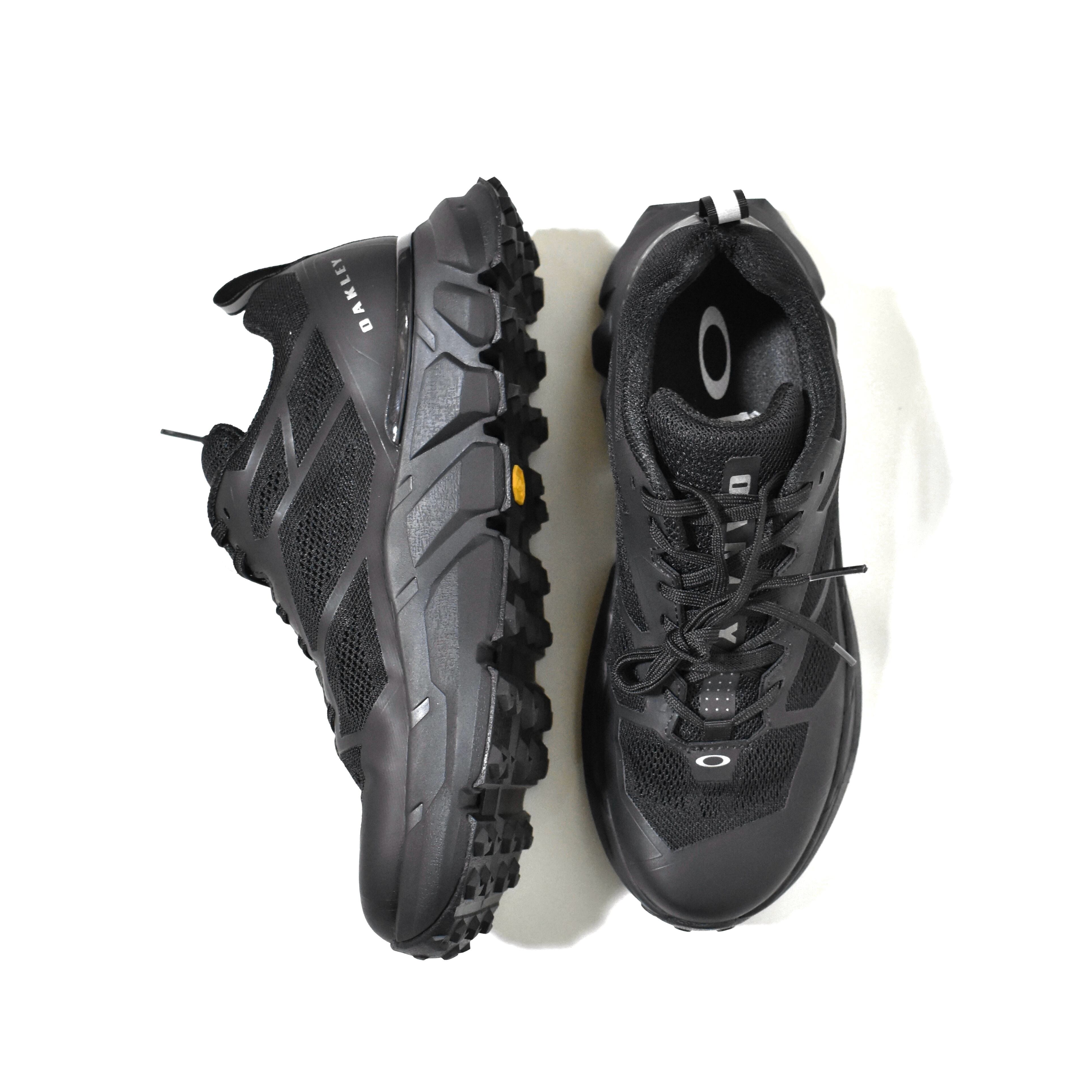 Hypebeast × Oakley® LIGHT BREATHE