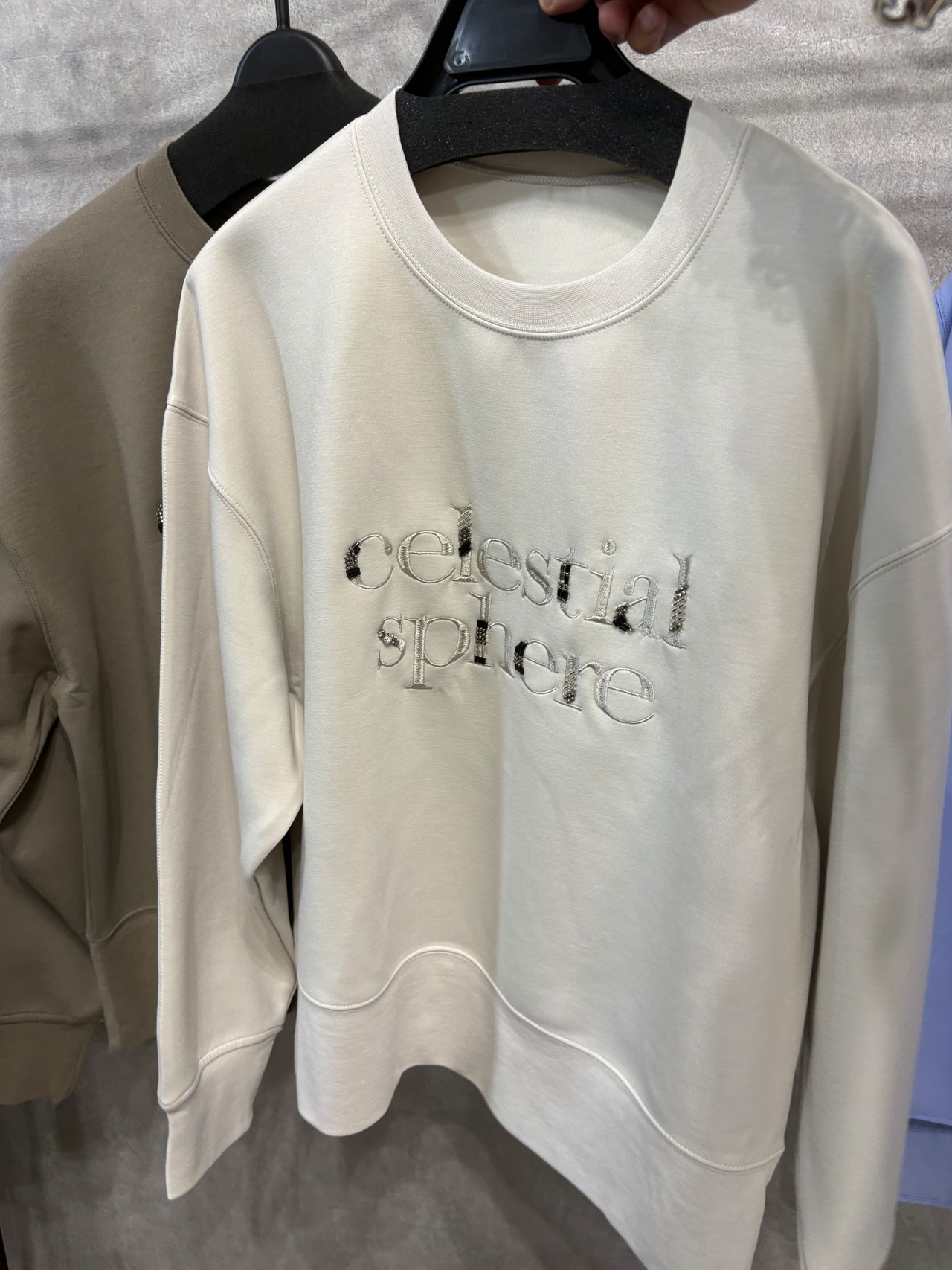 【hunch】 ライトダンボール　刺繍ビーズロゴトップス　WTS7119