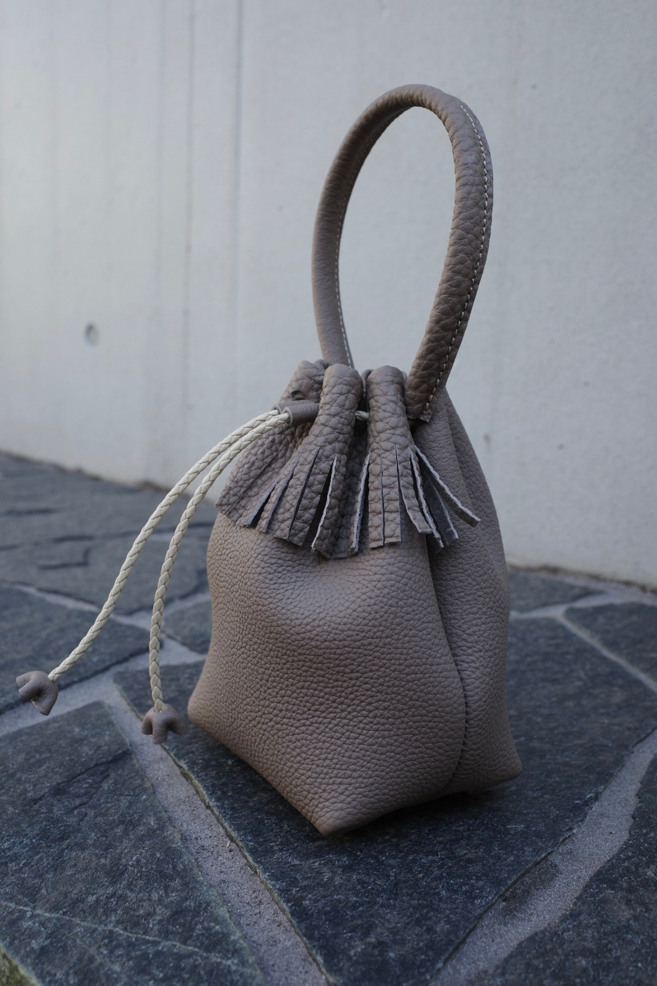 Levan-taupe-