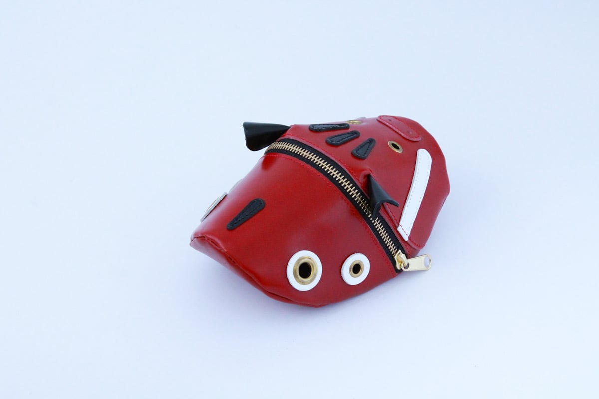 赤べこポーチ 革製品 赤べこポーチ 革製品