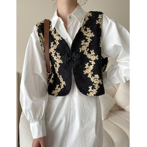 Retro embroidered vest KRE1418