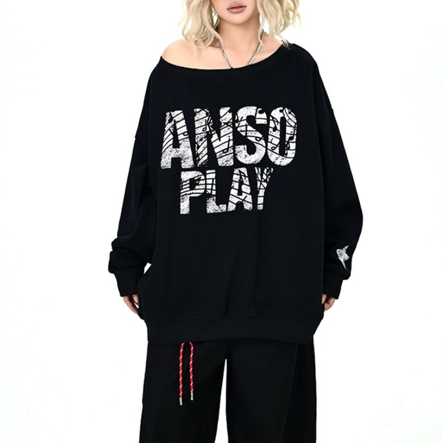 one-shoulder melody logo sweatshirt　ワンショルダーメロディーロゴスウェットシャツ　J1369