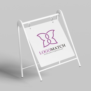 優雅な8の蝶のロゴ