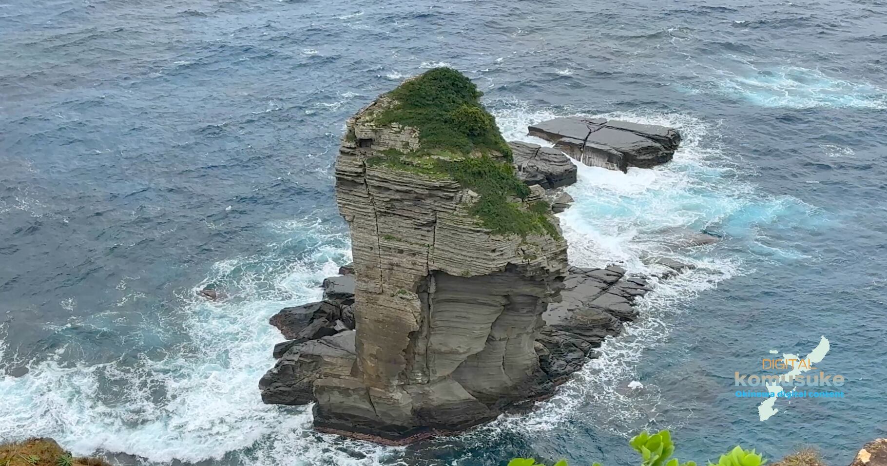 ◎与那国立神岩-005(4K)30秒