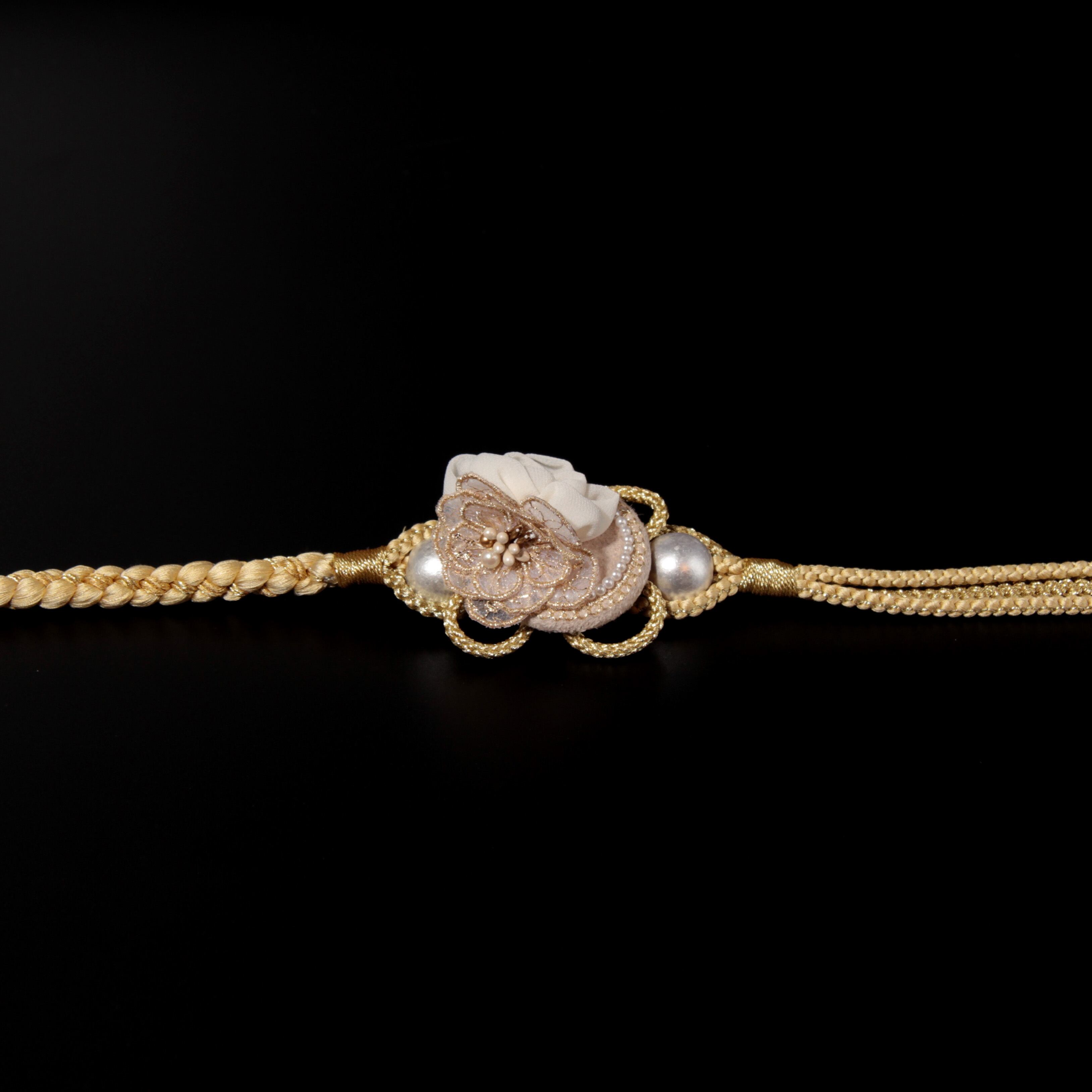 新品・未使用 帯締め【ホワイト×花】帯飾り アクセサリー 成人式