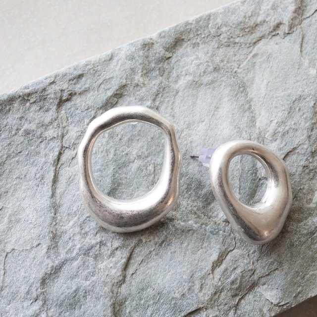 Melted circle earrings / Silver