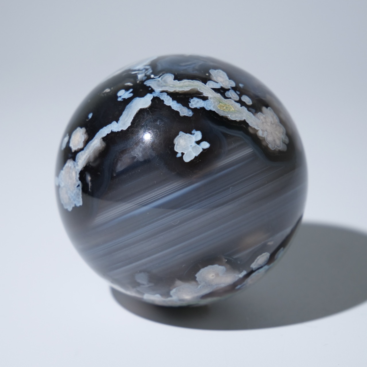 ブラック フラワーアゲート 【φ5.8cm】/ スフィア