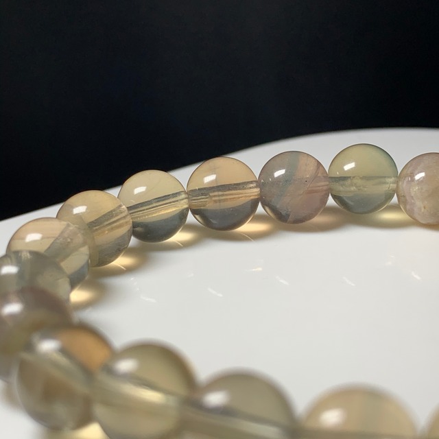 b199変わった色合いフローライトブレスレット