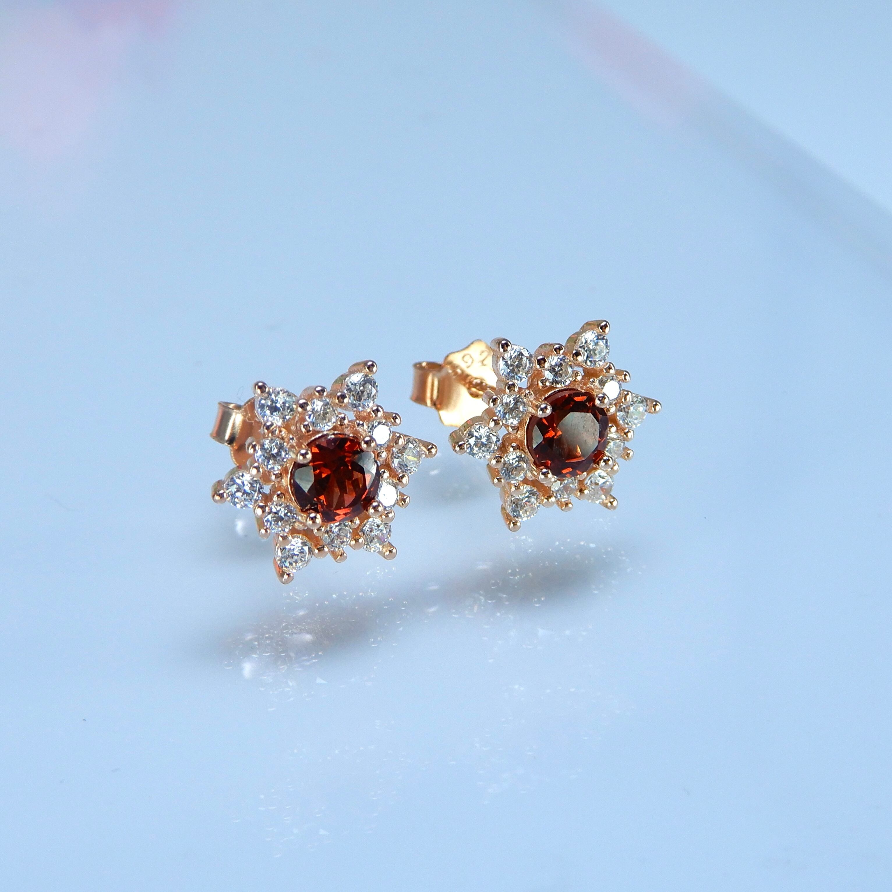 氷の結晶ピアス♦︎ガーネット♦︎PGカラー