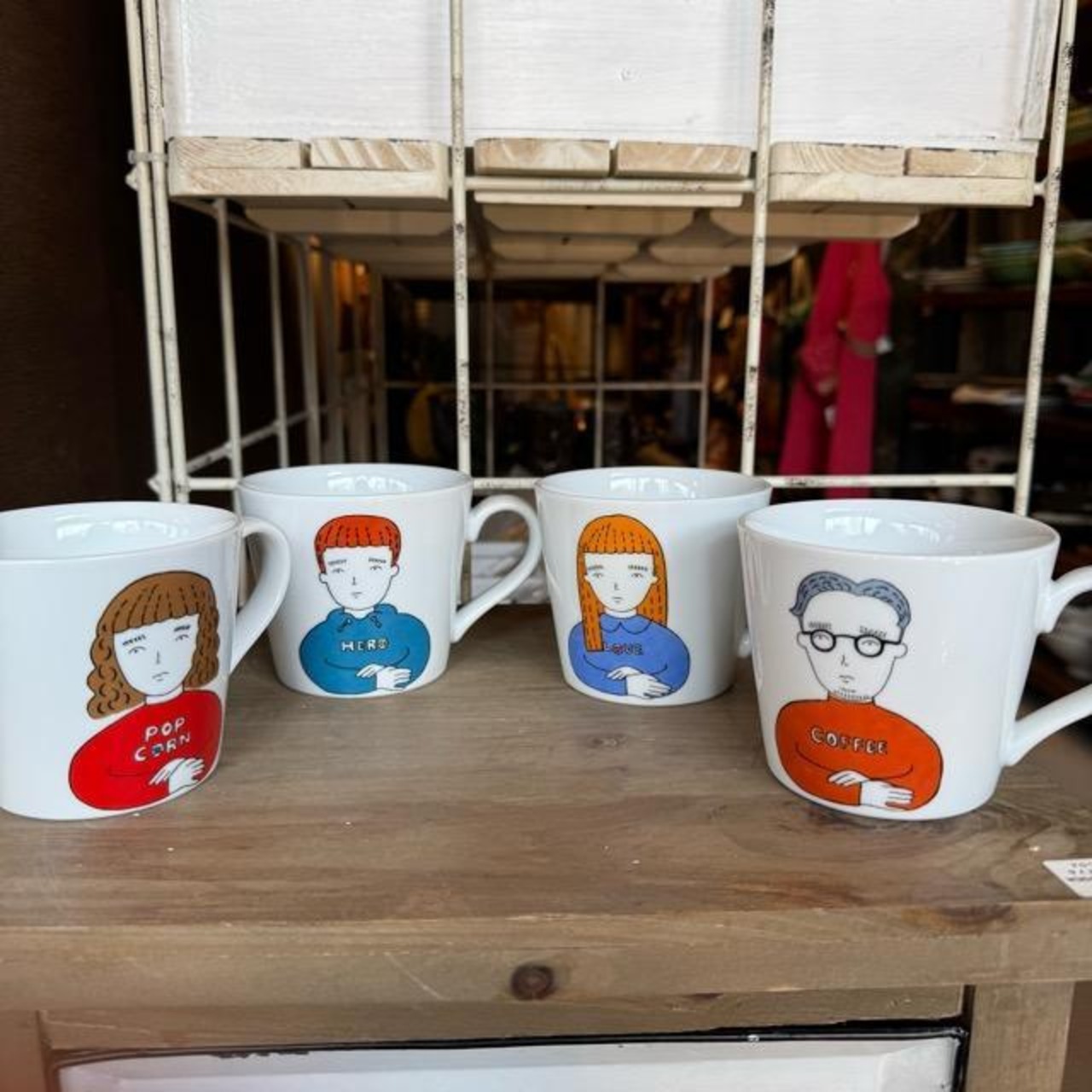 美濃焼　アンニュイマグ　お茶　コーヒー　エキゾチック　日本製　伝統的　和食　洋食　おうちごはん　電子レンジ　花柄　花　青　可愛い　