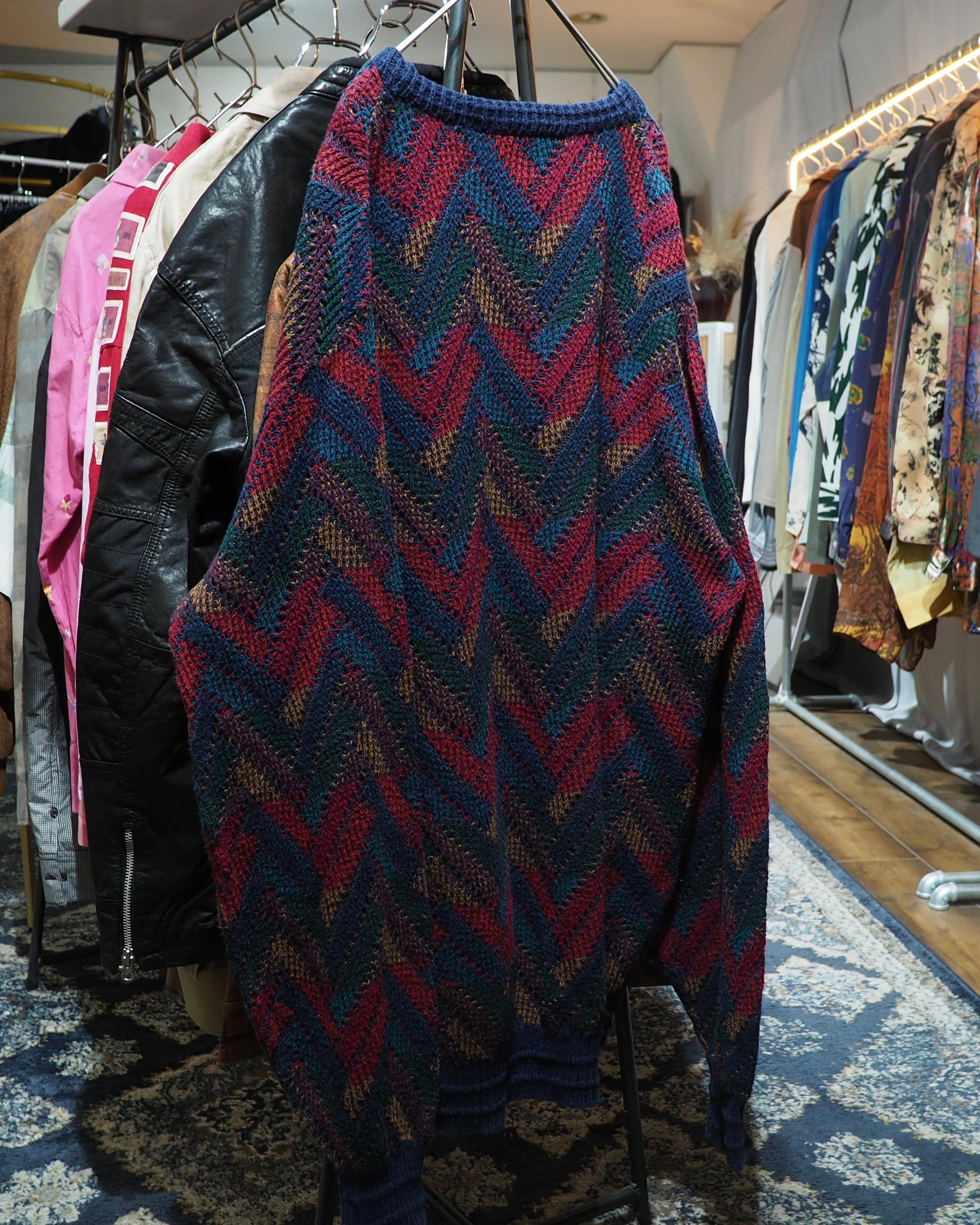 1980 - 90s ” Made in USA - Amana ” Zigzag Weaving Vintage Loose Knit