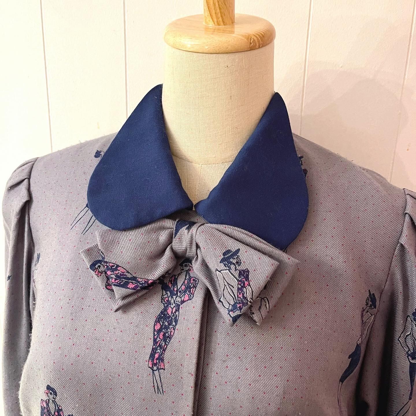 lady pink dot navy cuffs one-piece