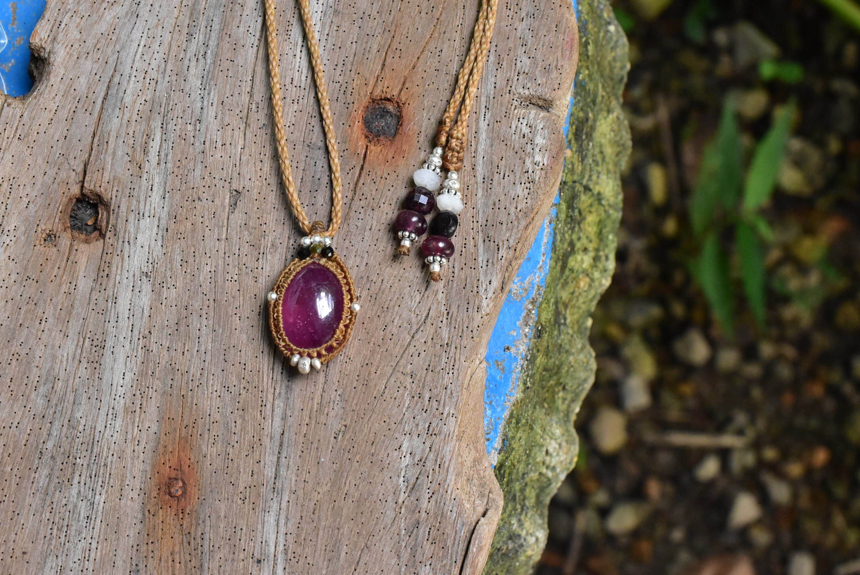 ルビー　マクラメ　ペンダント 星屑ピンク☆ローズルビー マクラメペンダント182 | iichi 日々の