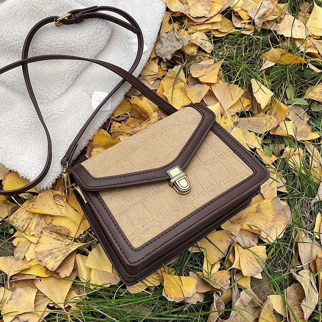 スタンダードレッドオータムウィンター レトロ 秋物 冬物 スクウェア メッセンジャーバッグ Tiancai_Wing_Bag20690740191