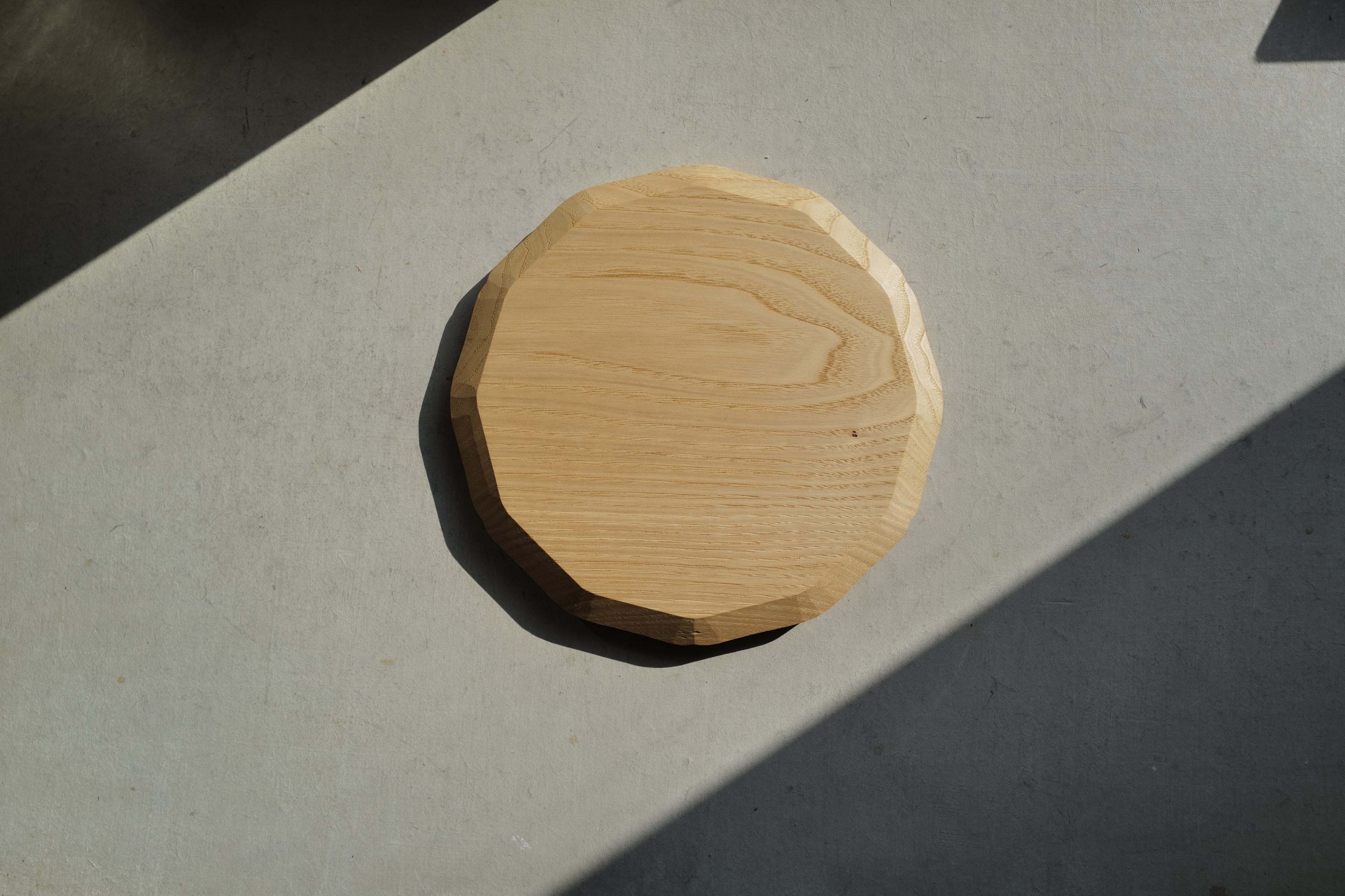 加藤良行 17.輪花丸盆8寸 | 陶屋なづな