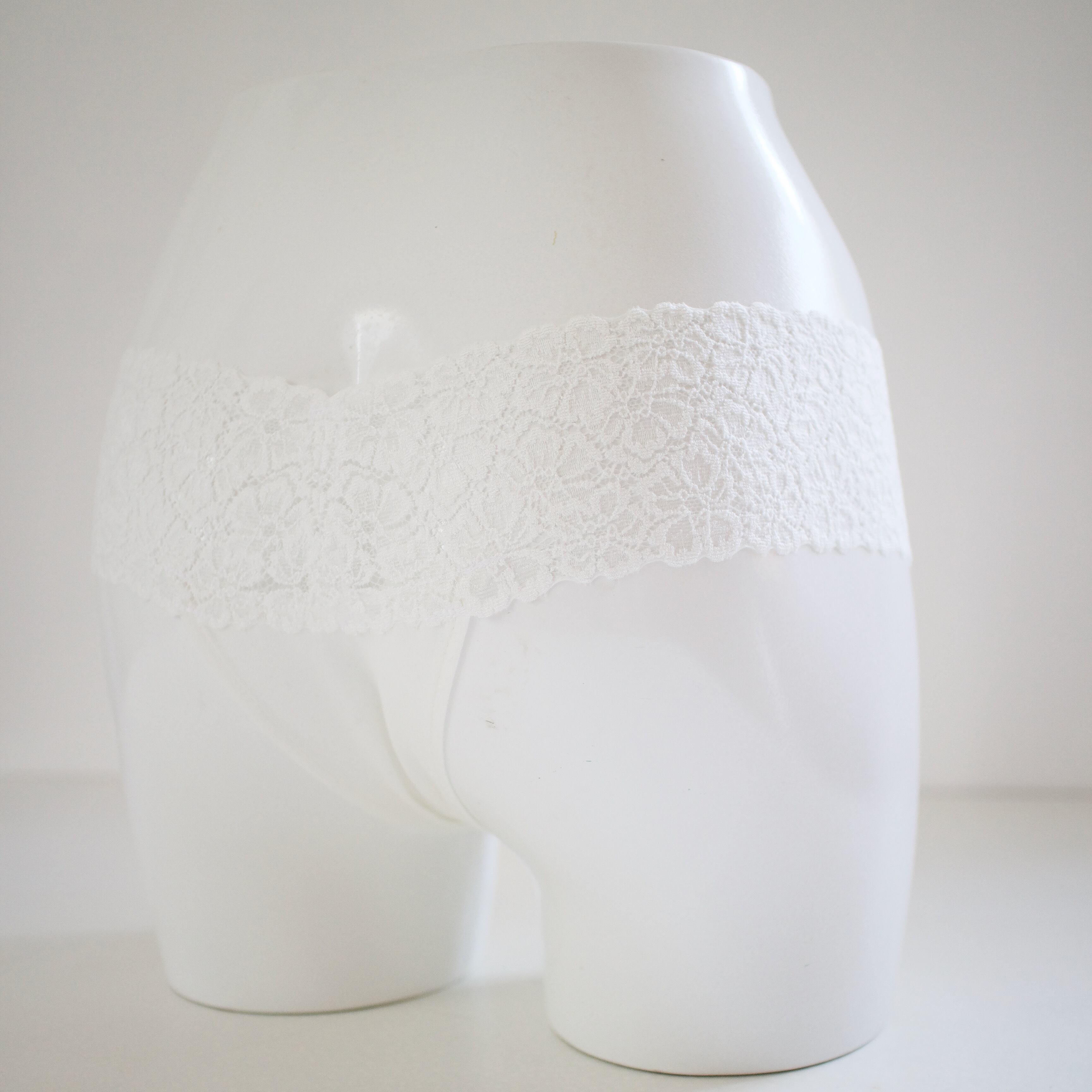 Punties* タンガタイプ <ホワイト>