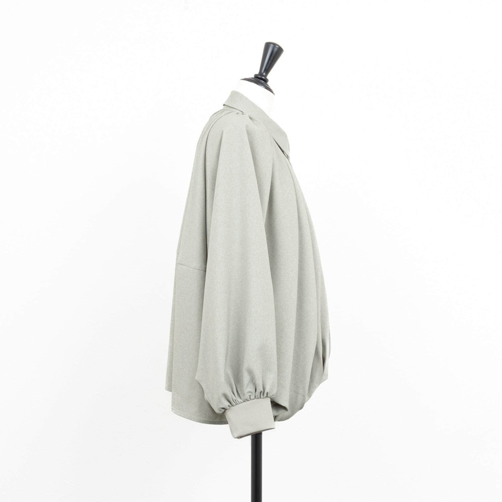 CYAN TOKYO／シアン トーキョー】ラウンドギャザードルマンブルゾン