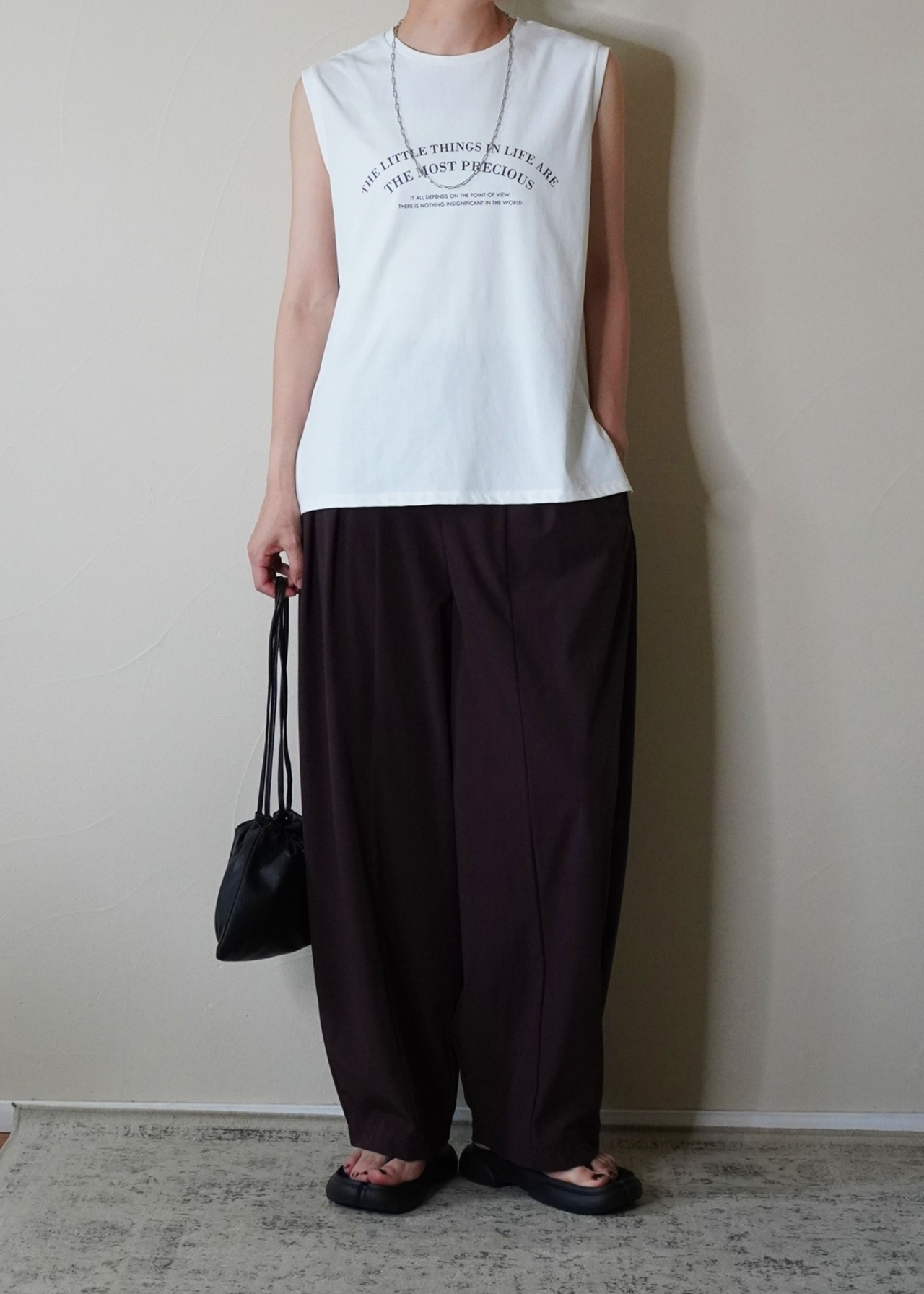 ノースリーブ　ロゴTシャツ