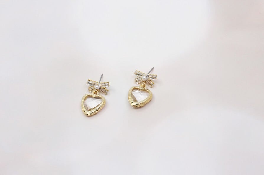 ☆IVE レイ 着用！！【JEALOUSY】Twinkle Ribbon Love Earring