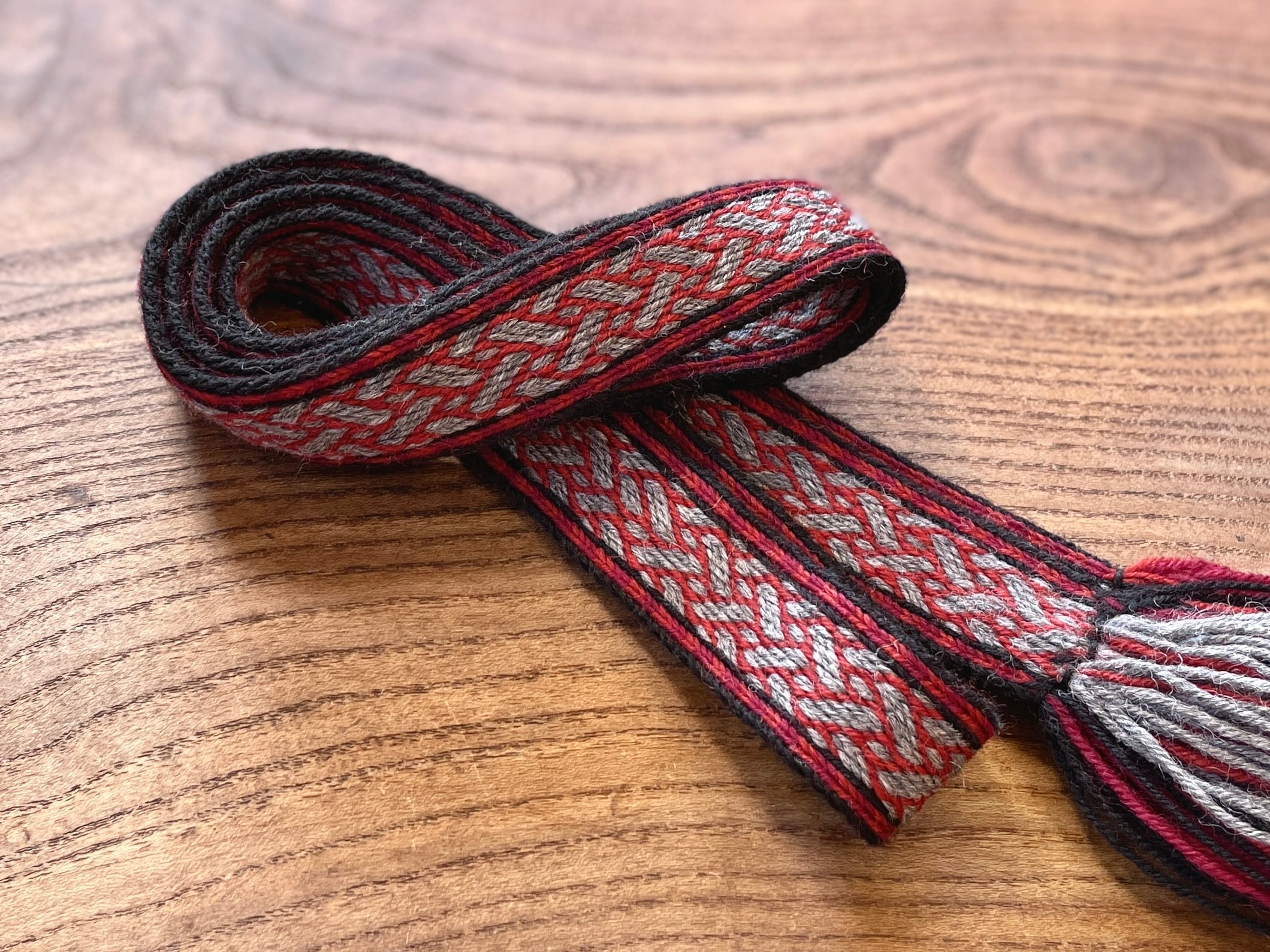 カード織り バンド Birka B22 30mm幅 約1.5m/手織り 帯 ロングベルト ヴァイキング Viking