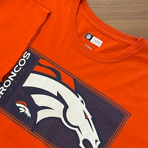 【NFL】デンバーブロンコス Tシャツ DENVER BRONCOS ロゴ プリント ビッグサイズ XL us古着 アメリカ古着