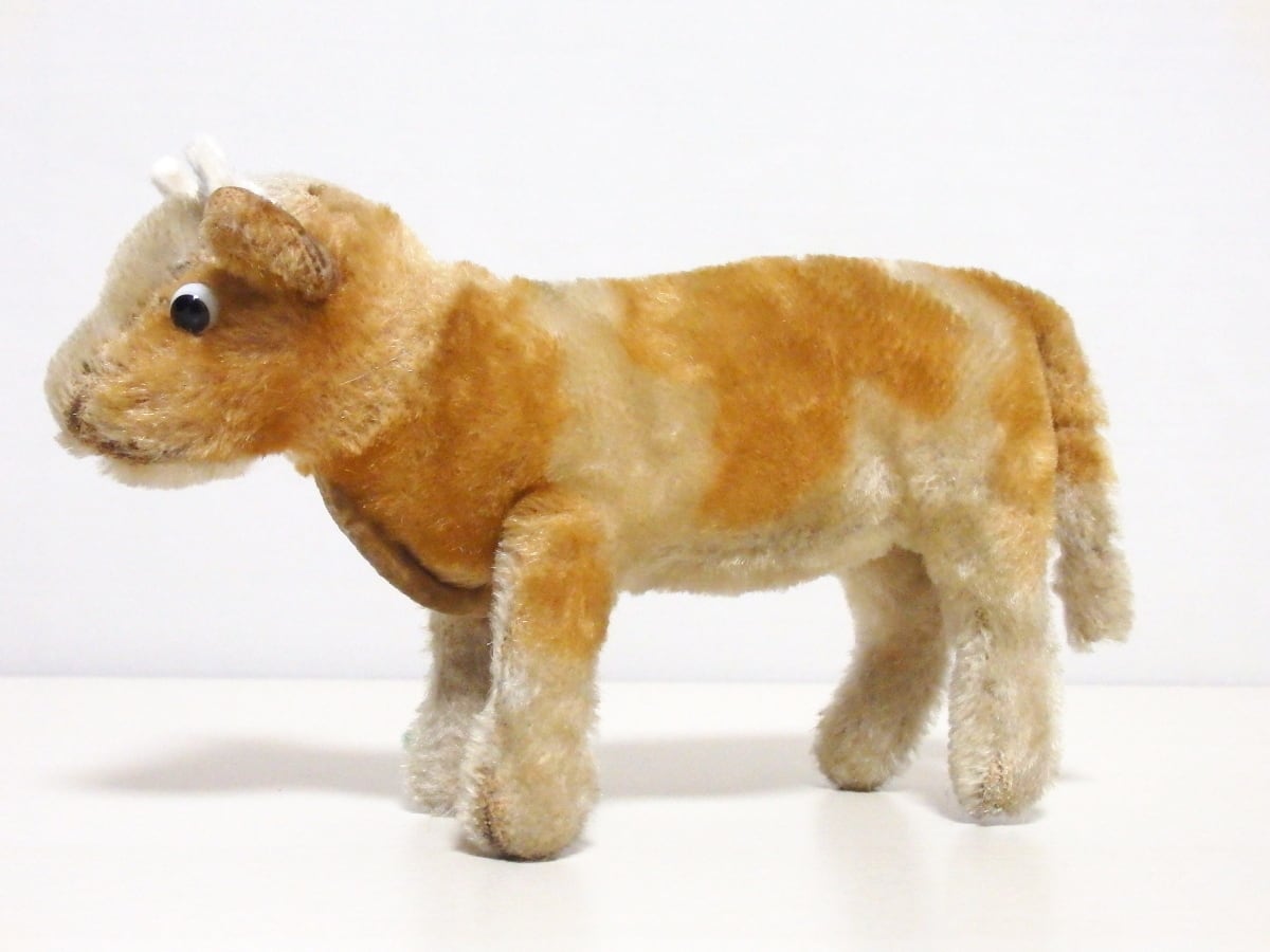 steiffシュタイフ/ ビンテージ・牛のベッシー /10㎝ steiffシュタイフ/ ビンテージ・牛のベッシー /10㎝ | VINTIQUES