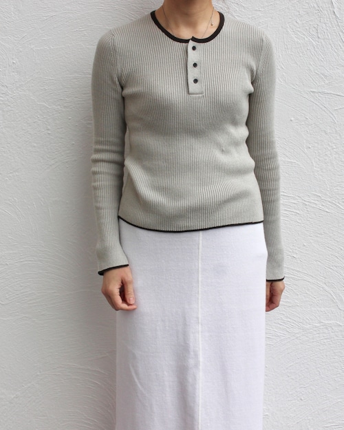 Nikki ESSENTIAL PIECES/henleyneck rib knit