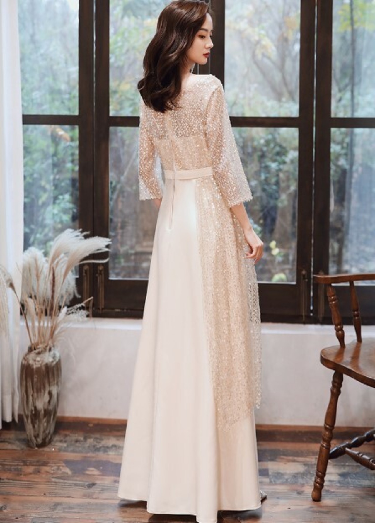 上品！ パーティードレス シャンパン色 ロング 優雅なシルエット  