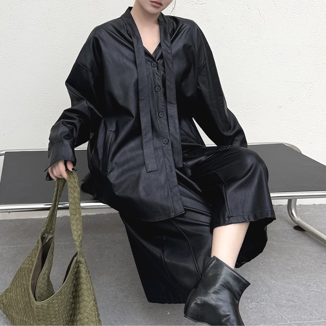 Tie neck faux leather shirt【2color】 C1586