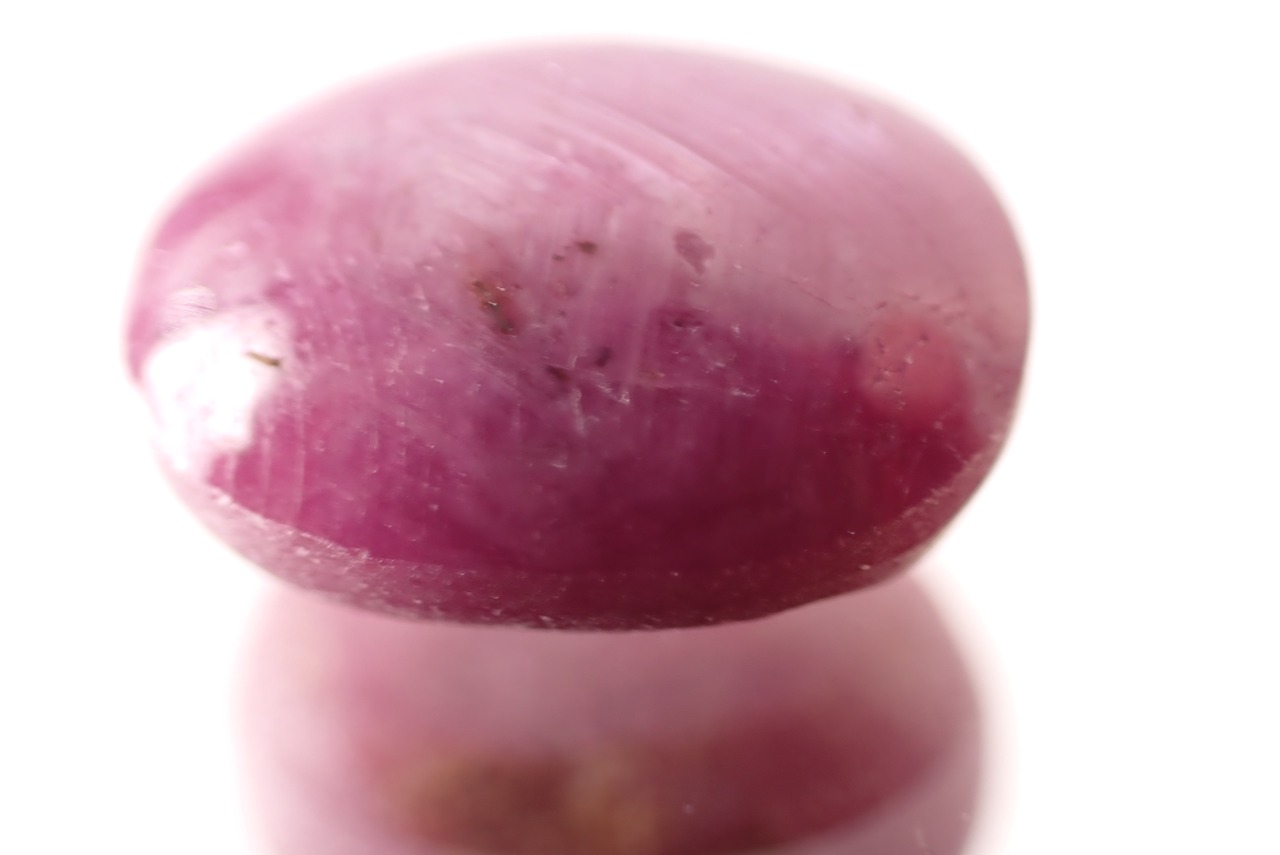 スタールビー(非加熱)　3.94ct　[D11‐436]