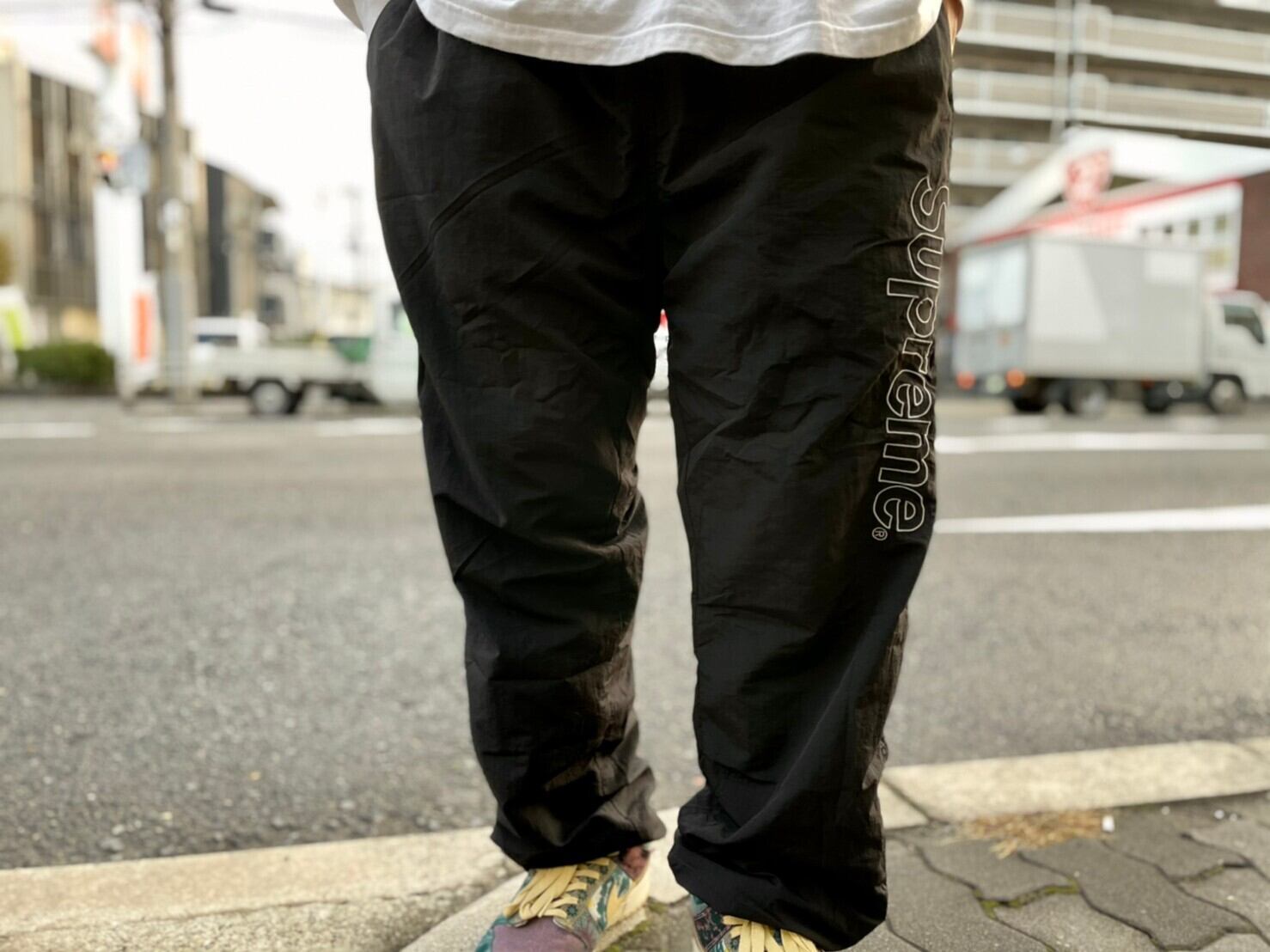 Supreme WARM UP PANT BLACK LARGE 85IL2364 | BRAND BUYERS OSAKA