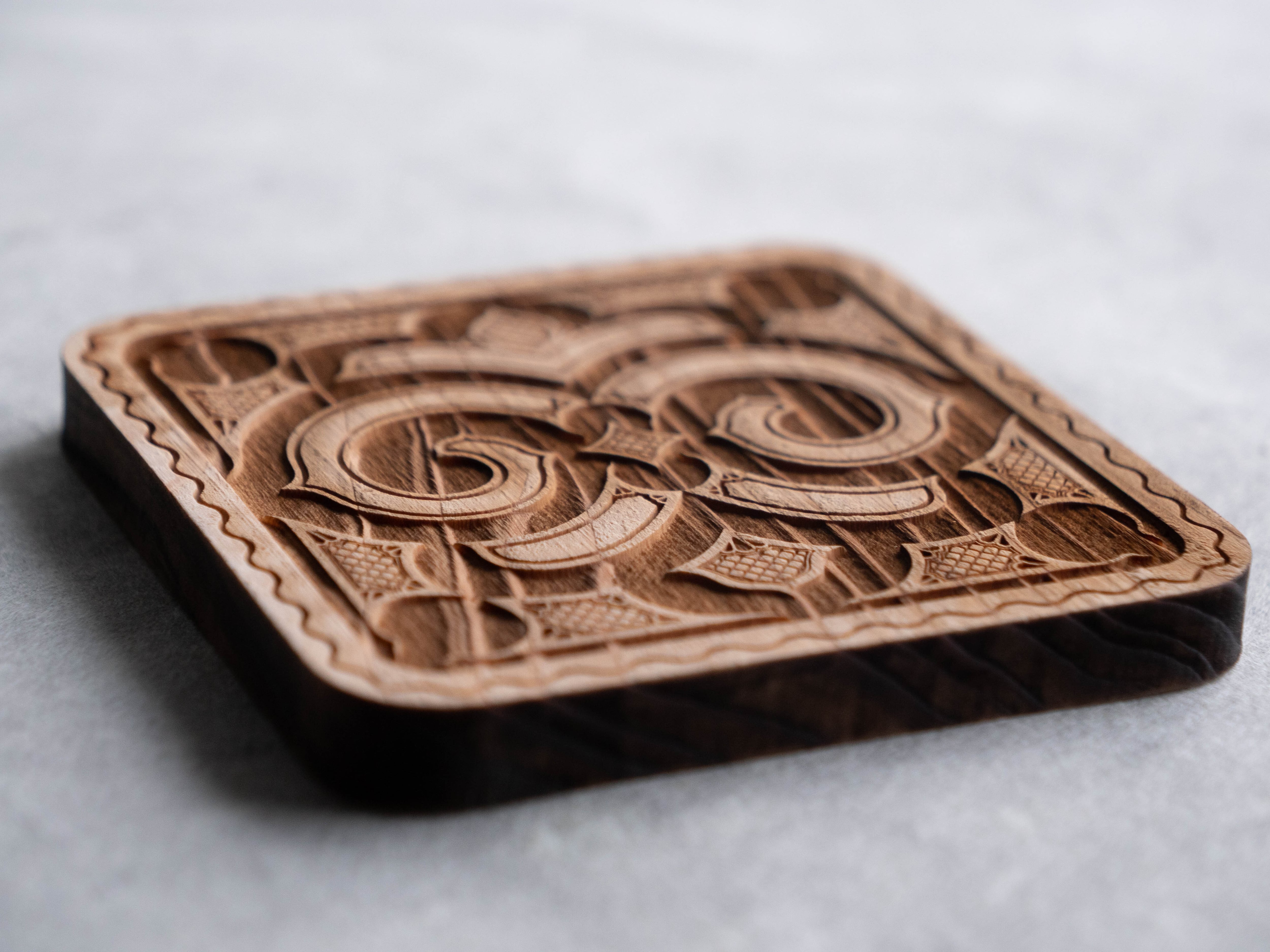 アイヌ文様レーザーコースター | katak 〜アイヌの伝統、技、味を