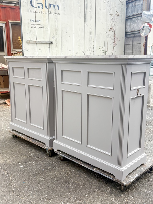 両面化粧間仕切り兼収納キャビネット (大理石天板・アンティーク調家具)W900 輸入住宅向け家具