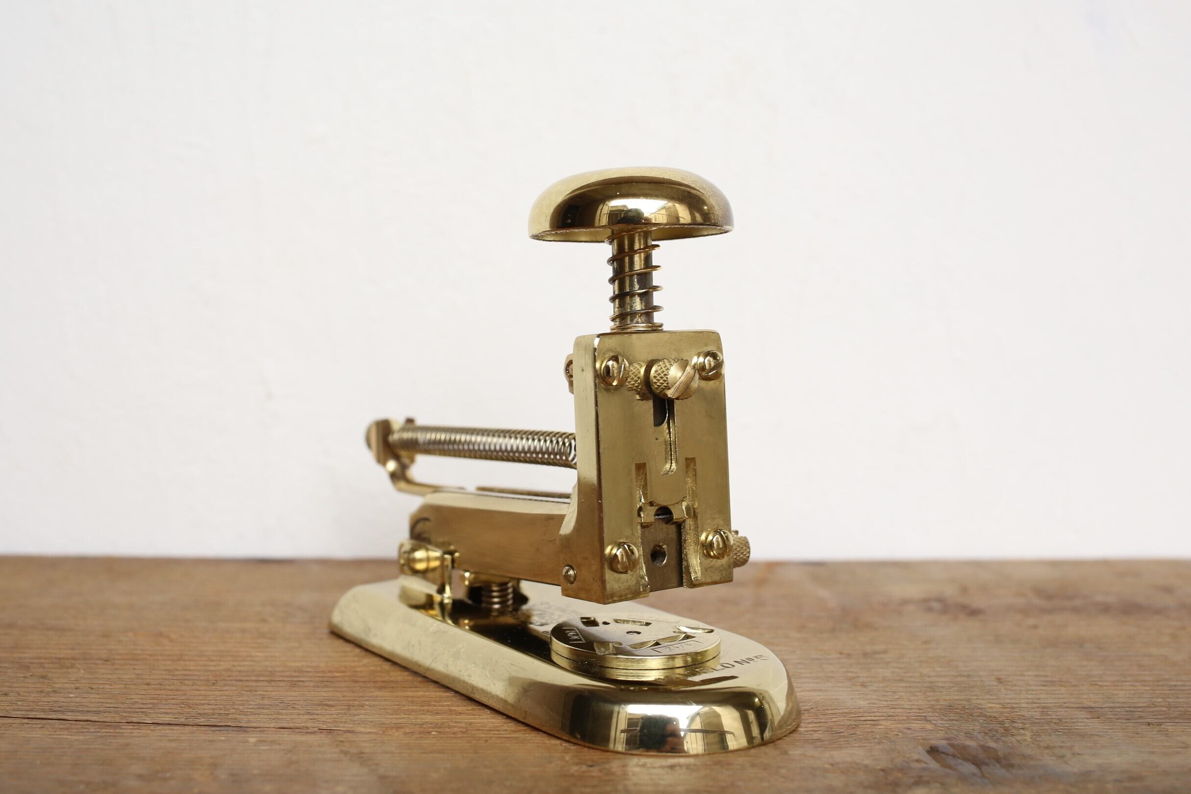 スペイン ヴィンテージ EL CASCO エルカスコ ホッチキス モデル No.5 (ゴールド)N-01782