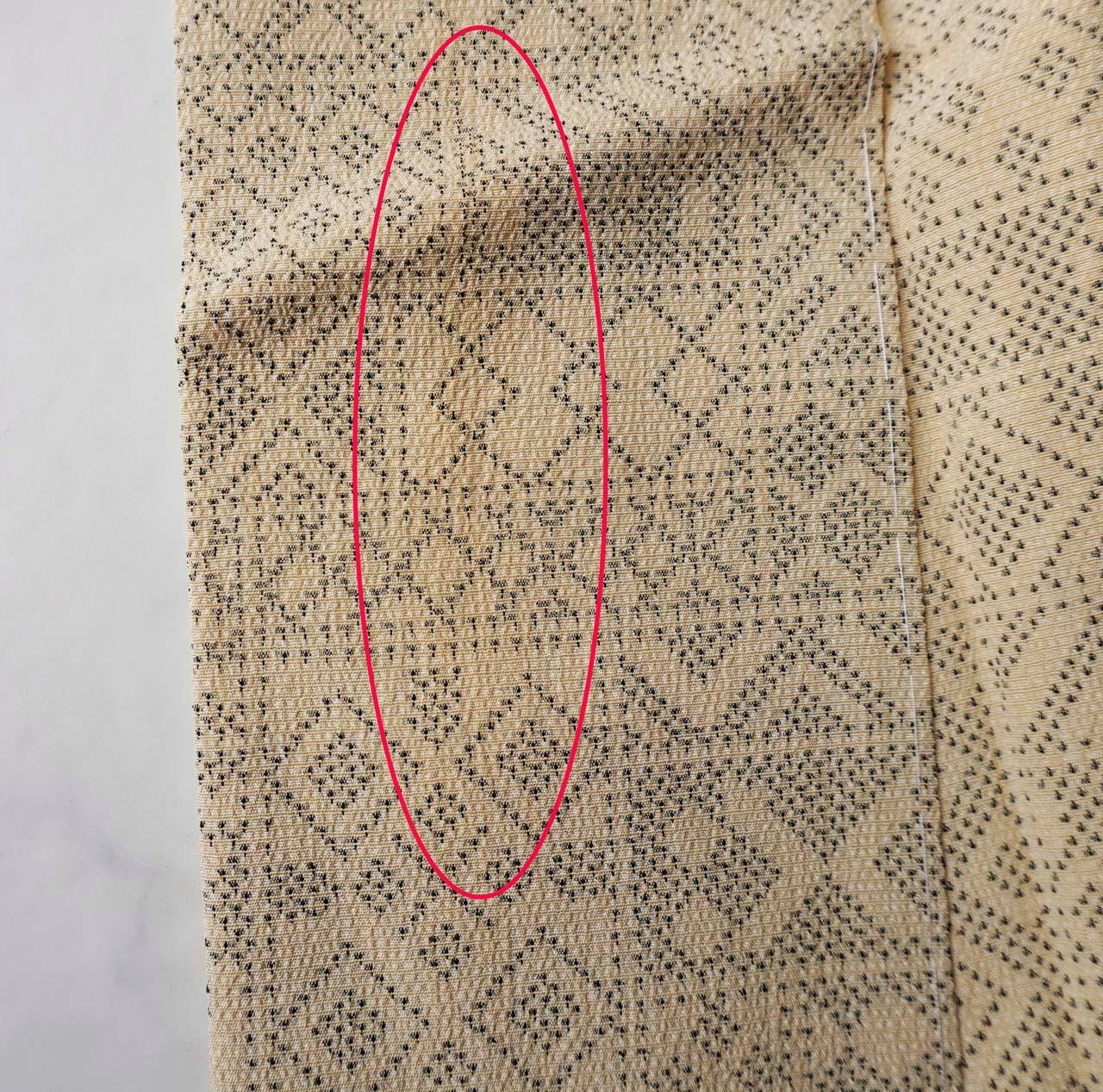 b103 薄卵色 ミモザ柄 白大島 フルセット 横絣 身丈153裄丈64 商品検索 - 銀座きもの青木｜長く大切に着続けて頂きたい上質な着物や