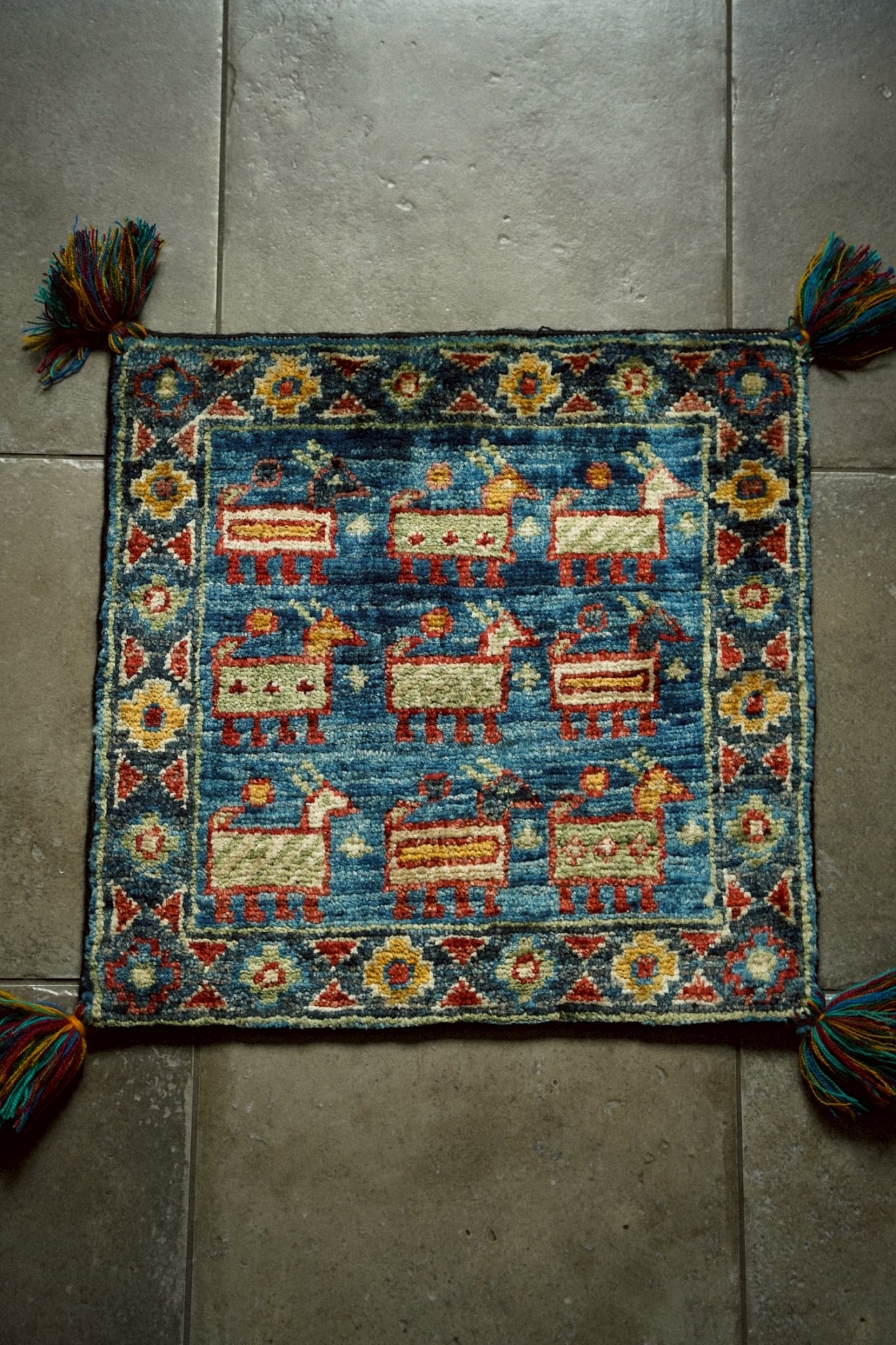 2172-Vintage Baluch rug