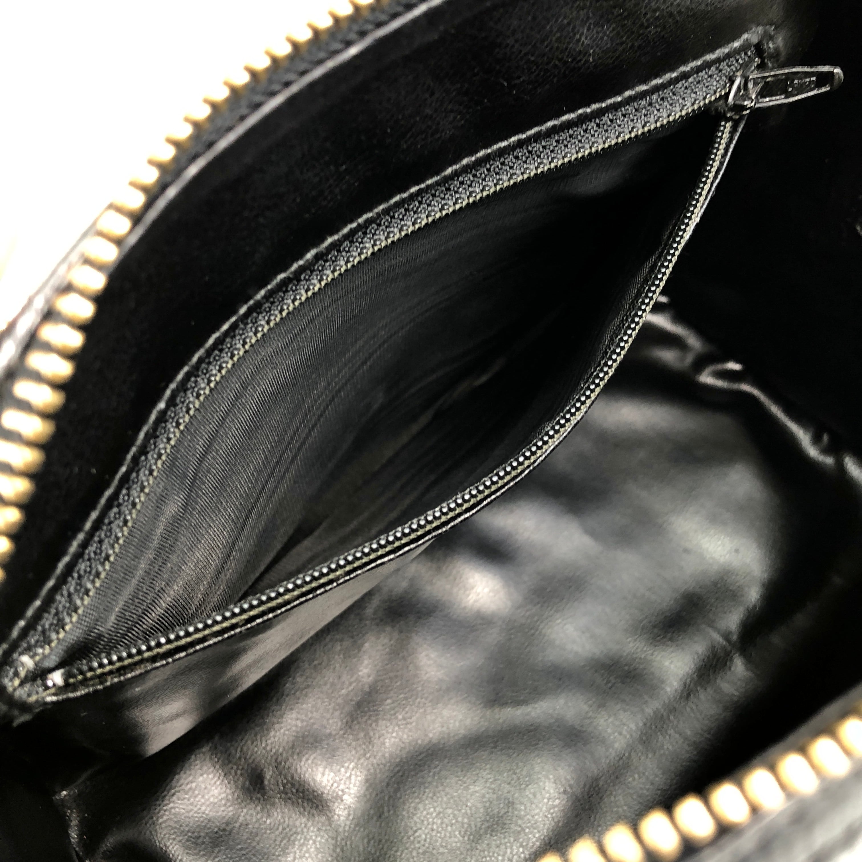 CELINE セリーヌ ショルダーバッグ ブラック ブラゾン型押し レザー