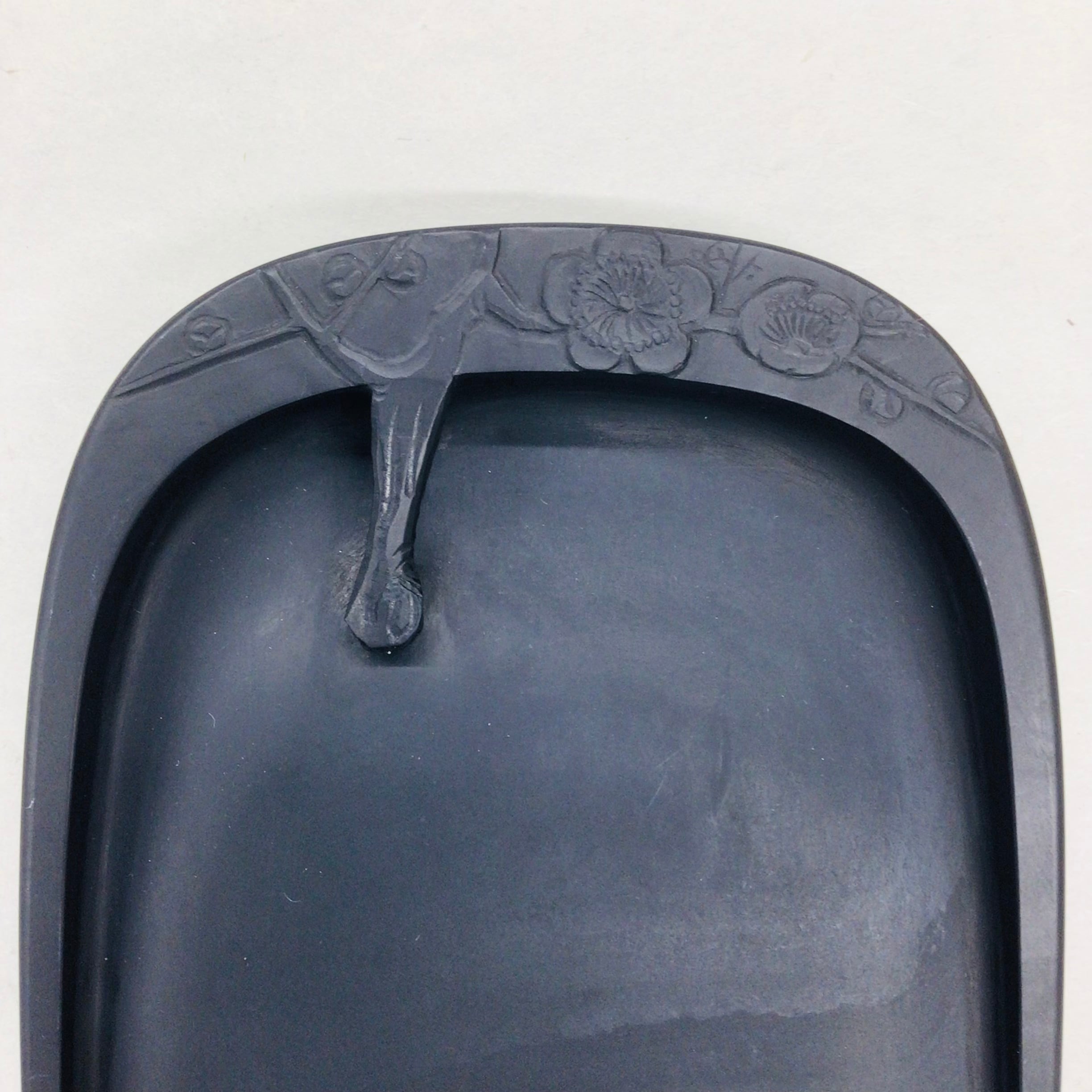 雨端硯 大四六梅寿硯 桐箱付 | 書道と文具のお店 青丹堂Seitando