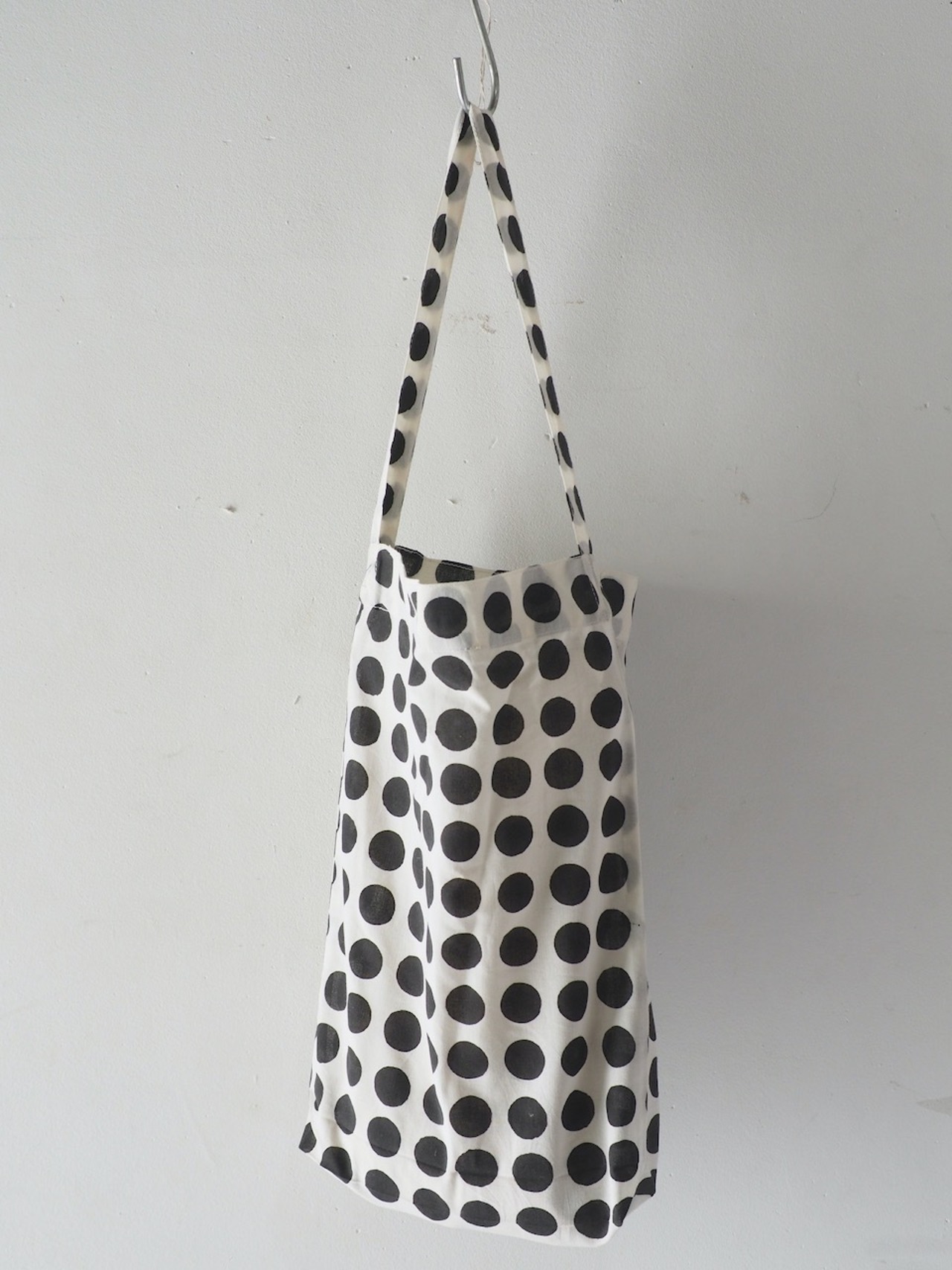 237g021 narrow bag B