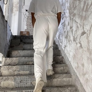 ルーズストレートセンタープレスパンツ　MT0530002