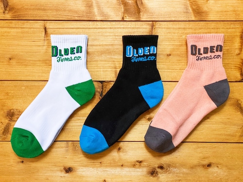 【再入荷/3色展開】SOLID MIDDLE SOCKS