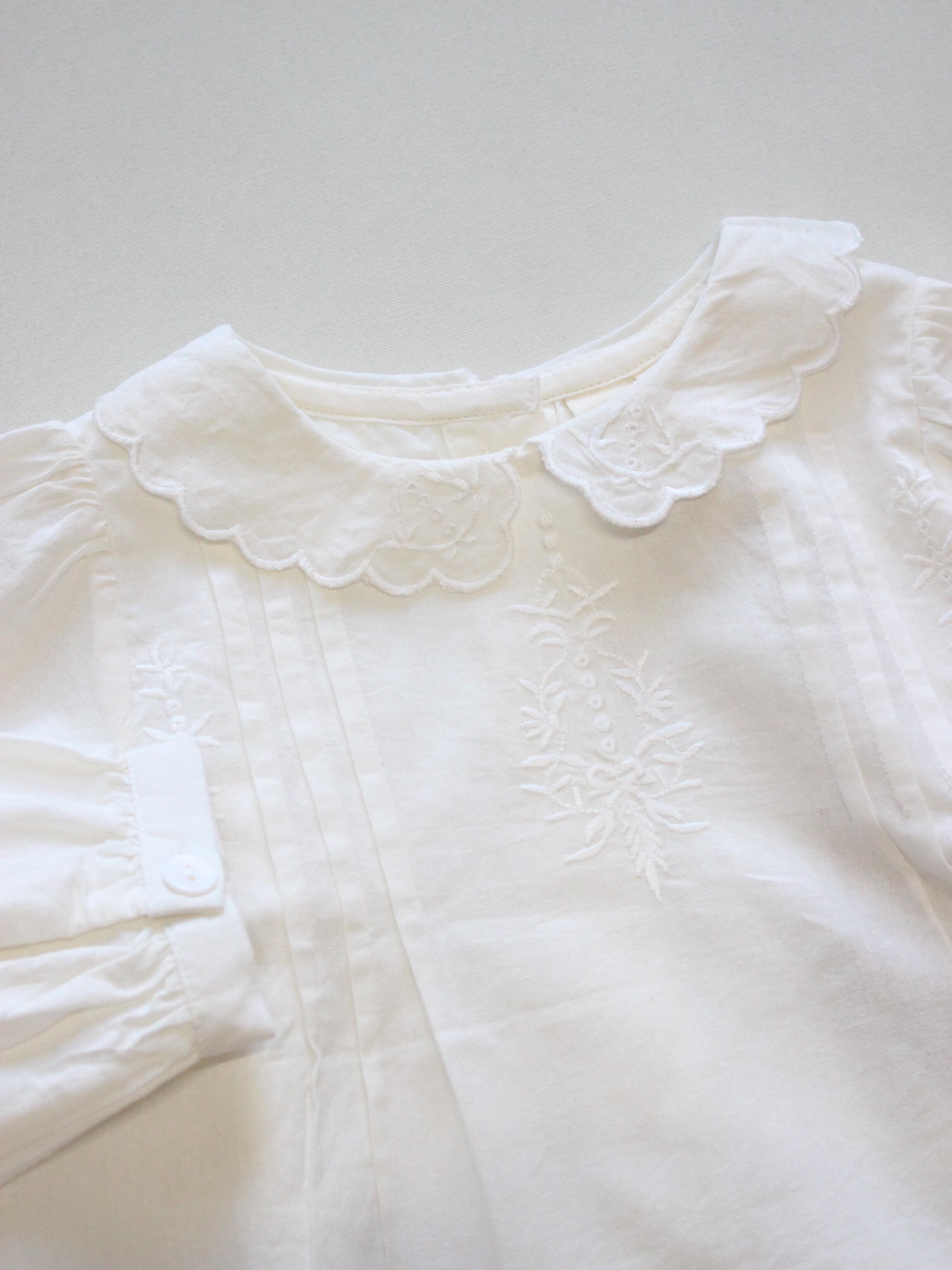 little cotton clothes Embroidered Wendy blouse organic - off white