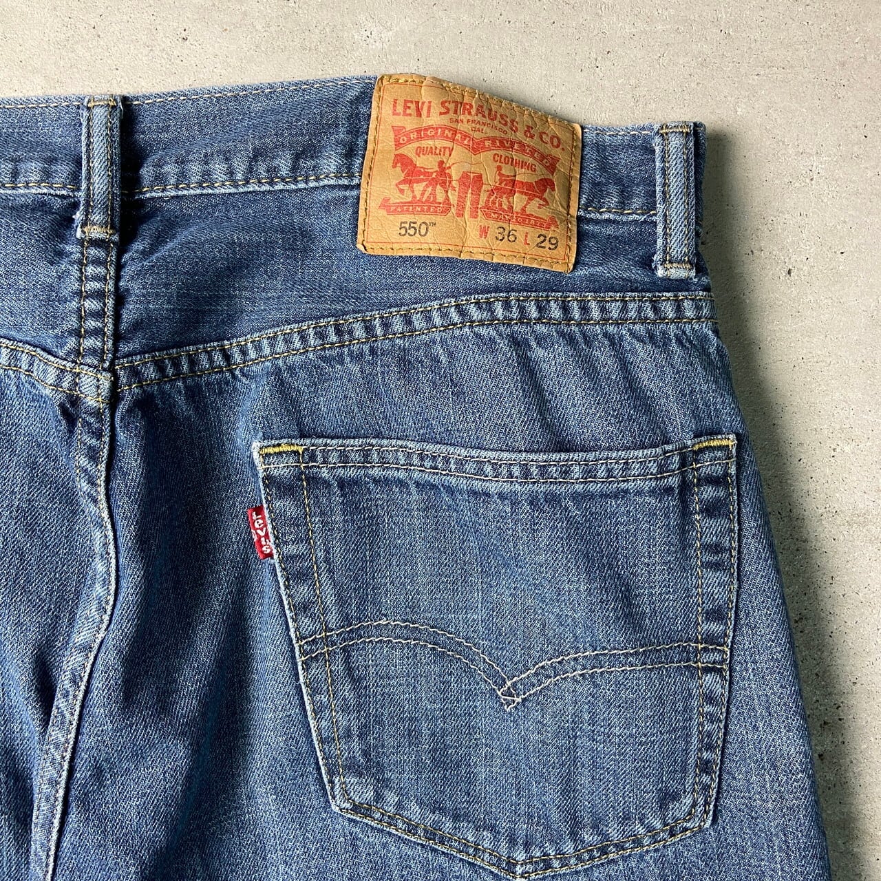 Levi's リーバイス 550 デニムパンツ テーパード ワイド バギー メンズ