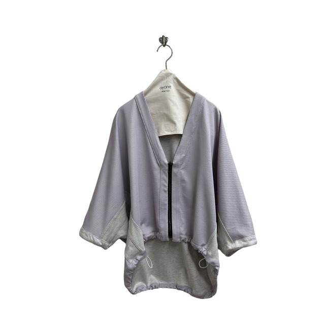 UVプロテクション素材ショート丈ブルゾン　826539　ayane　アヤン　 2026年4月中〜末入荷予定　1月展示会
