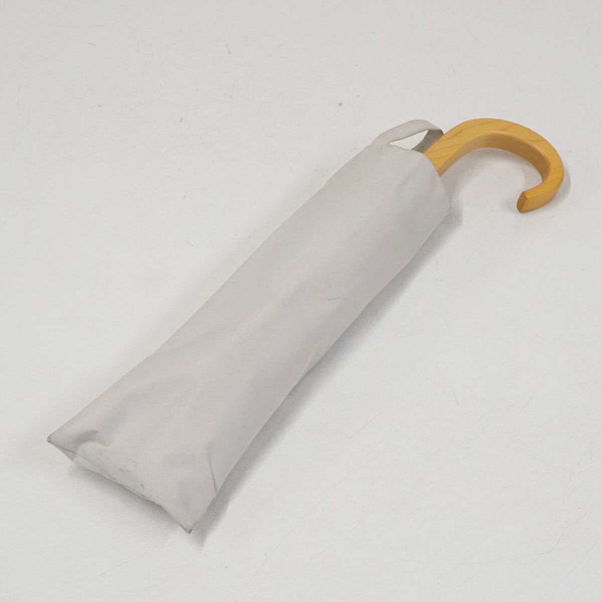 サンバリア100 完全遮光折日傘 USED美品 2段折 無地 シンプル ホワイト